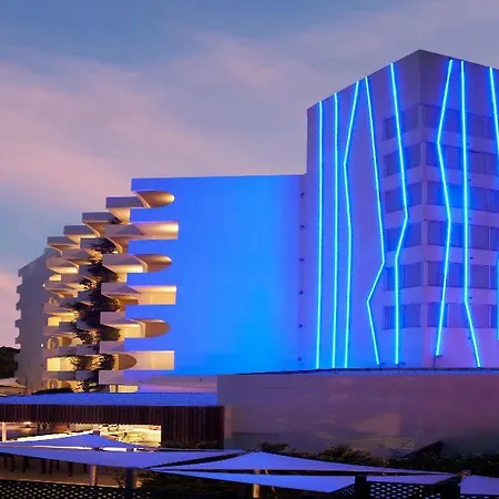 Bg Pamplona Hotell 4*